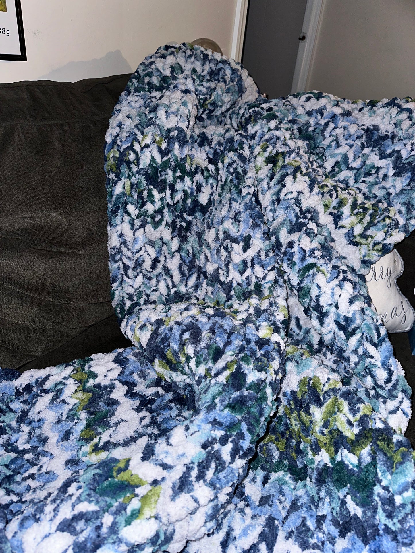 Hand-knit Chunky Blanket